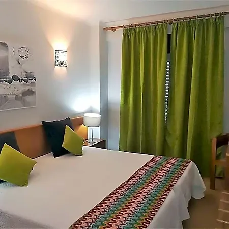 Turisticos Lindomar 3*